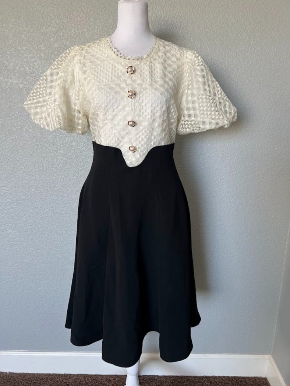 NWT VGU Vintage Style White Black Puff Sleeve Midi Dress Size Large NEW